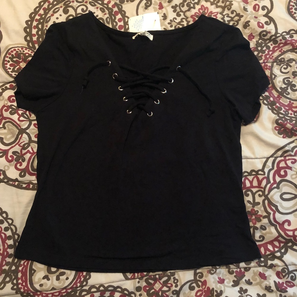 NWT Black crop-like v-neck shirt.